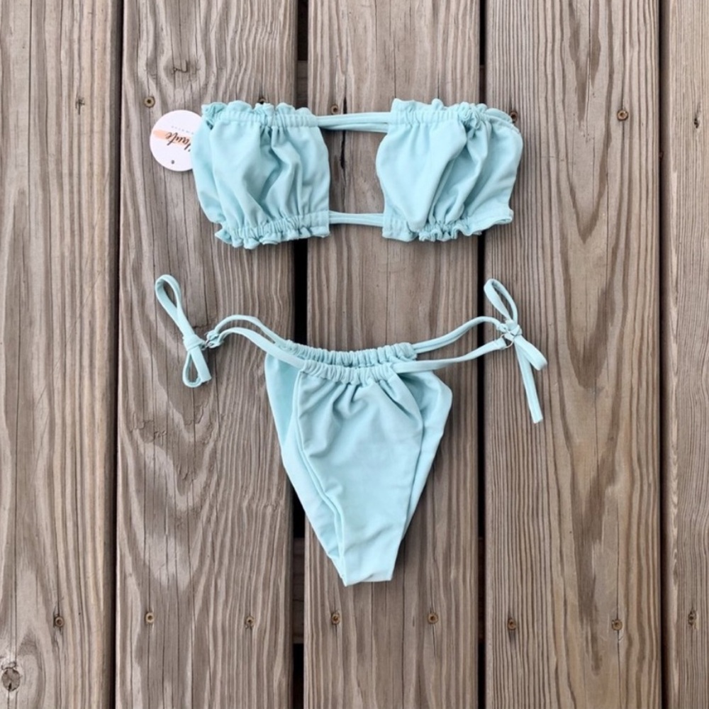 Haute Swimwear Luna set in aqua size small NWOT